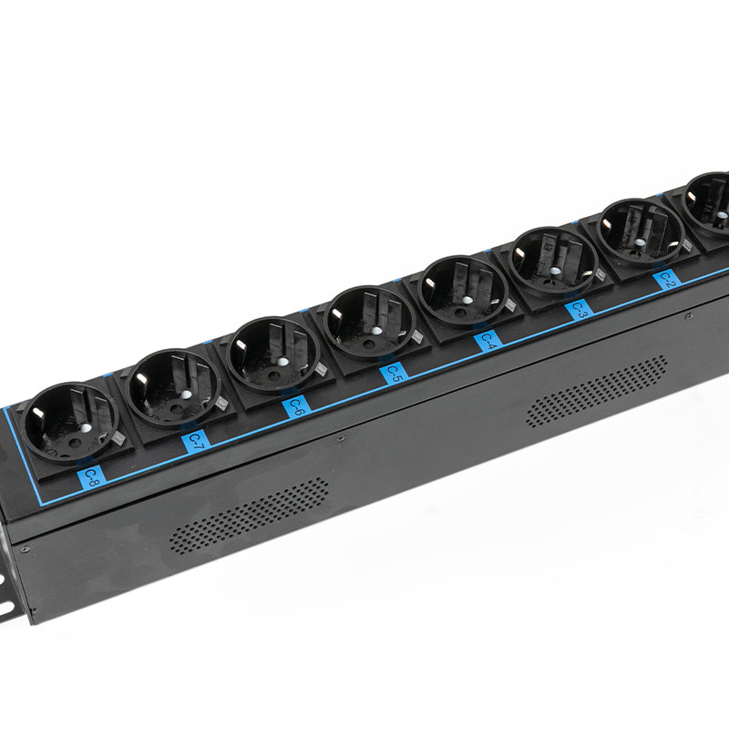 Sirkuit Magnetik Hidraulik 16-Outlet Sensor TCP/IP Vertikal eco Smart Rack Pdu