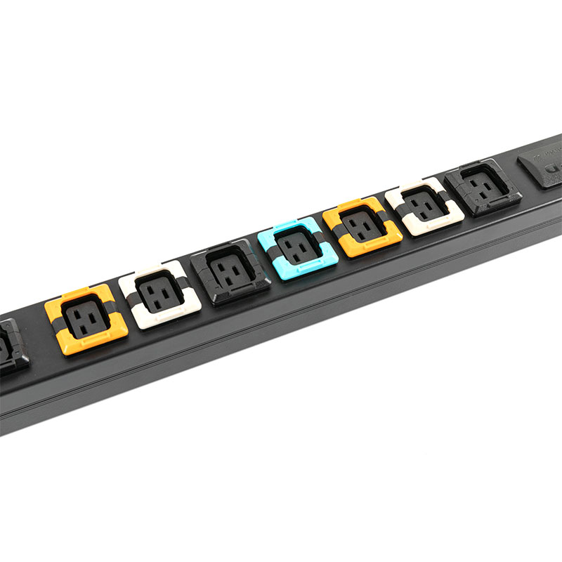 19-Outlet C13 C19 Pemutus Vertikal 3 SPD Rak Beralih Pdu